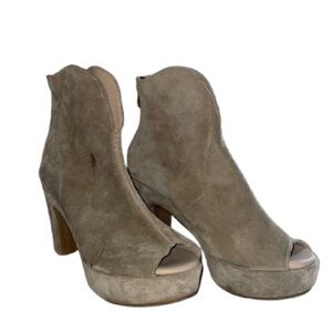 Cordani Women's Tabbi Peep Toe Bootie size 37